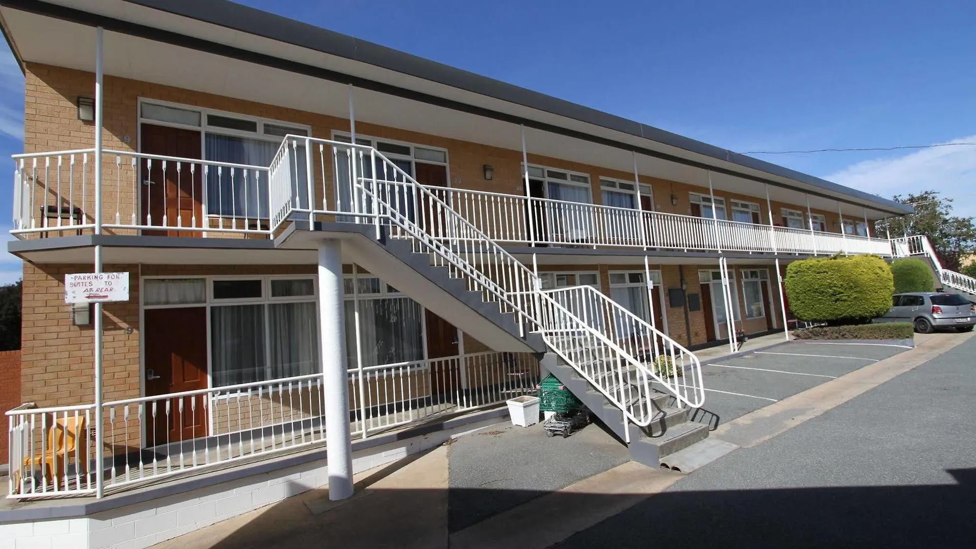 ***  Queanbeyan Motel Australia